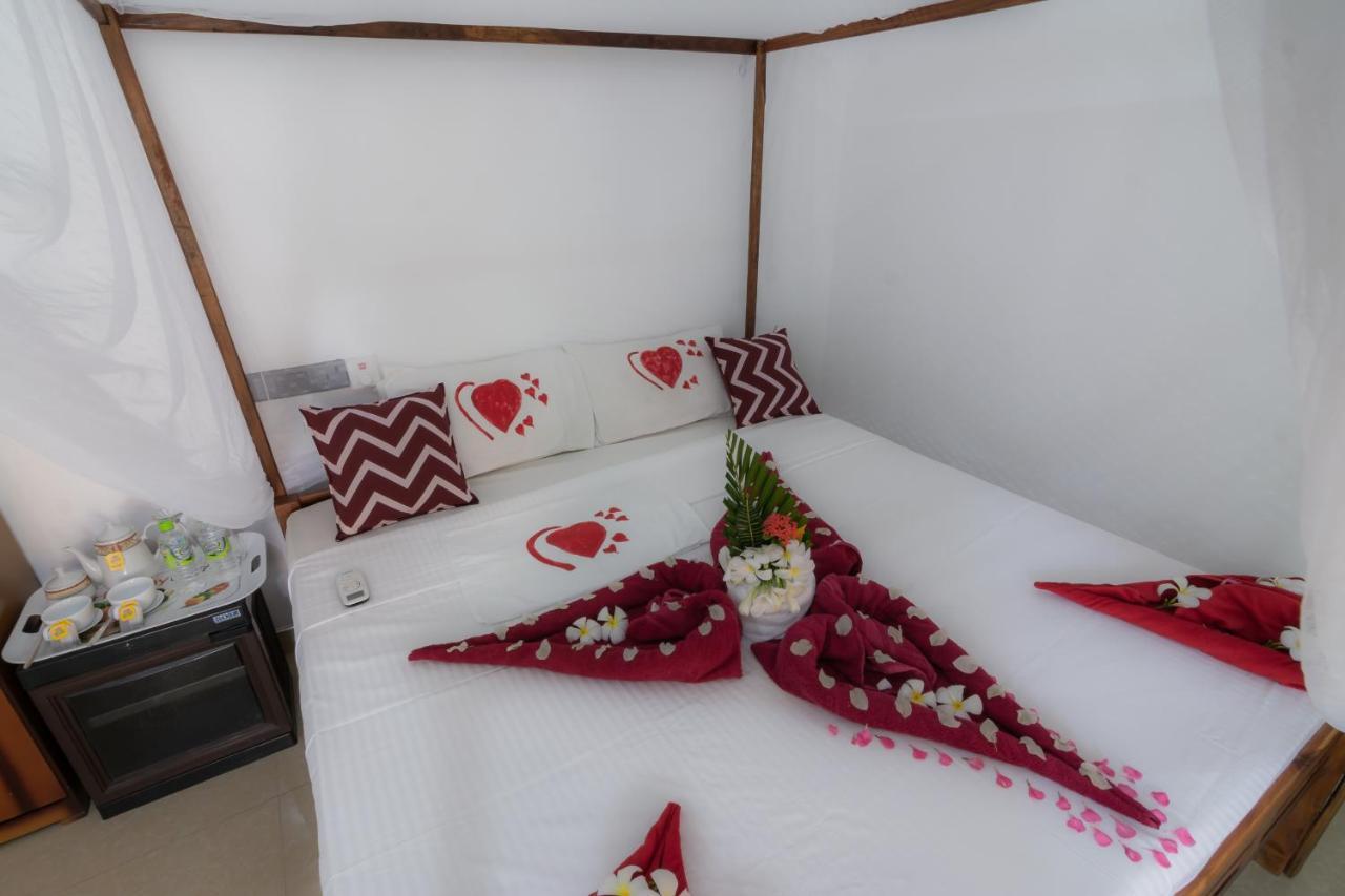 Comfort Beach Hotel Аругам-Бей Екстер'єр фото