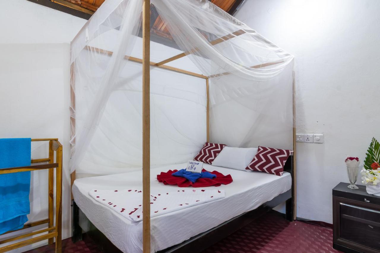 Comfort Beach Hotel Аругам-Бей Екстер'єр фото